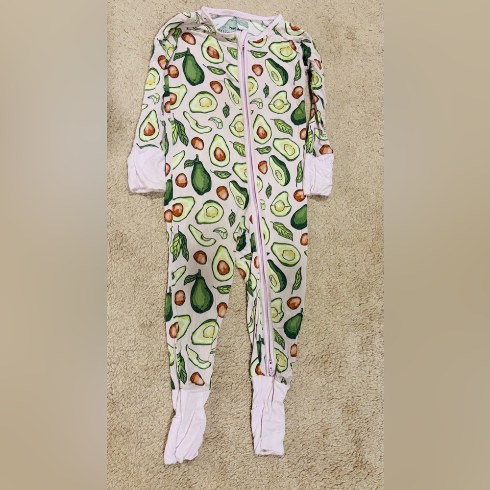 Little sleepies pink Avocado 6-12 zippy